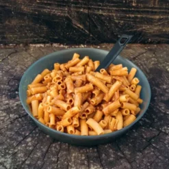 Pasta all'Amatriciana - Pâtes à la sauce tomate et bacon