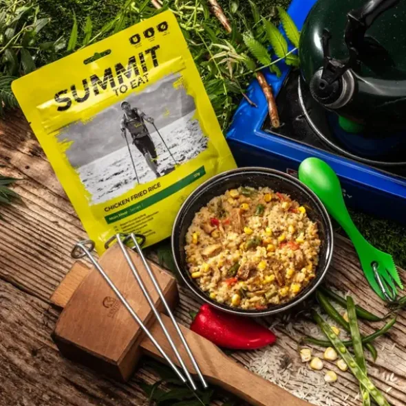 Poulet, riz sauté aux légumes