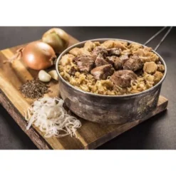 Rôti de porc au chou et aux quenelles de pommes de terre
